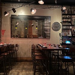 Little Sister - Restaurant inside