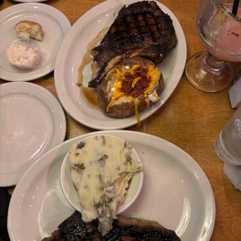 Texas Roadhouse - Steakhouses Near Me - National City, California