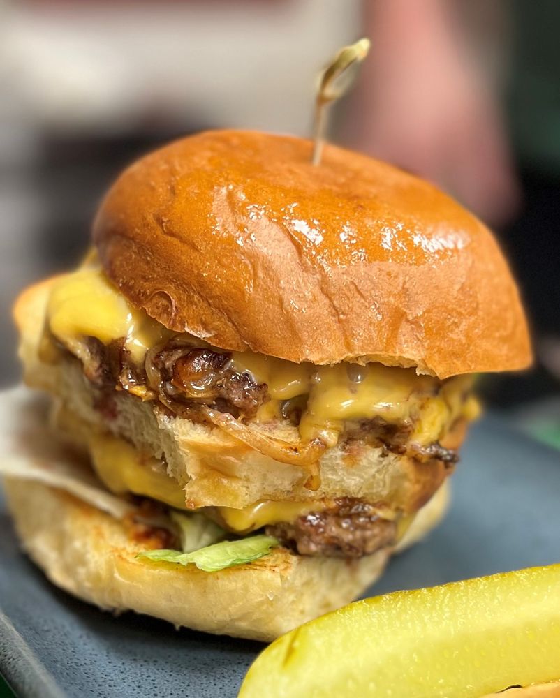 Food from Oliver's Pourhouse