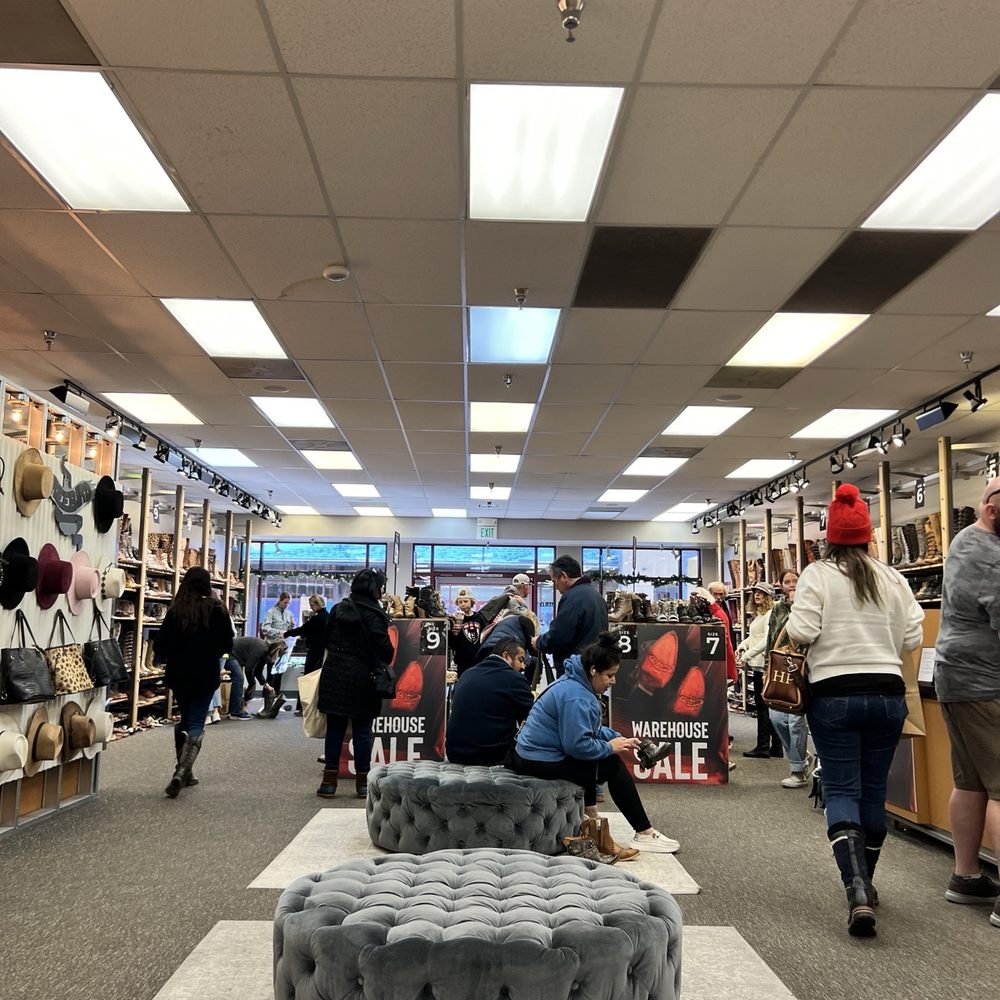 Freebird Store - Seating to try shoes on - Shoe Stores Near Me - Castle Rock, Colorado Freebird Store - Seating to try shoes on - Shoe Stores Near Me - Castle Rock, Colorado