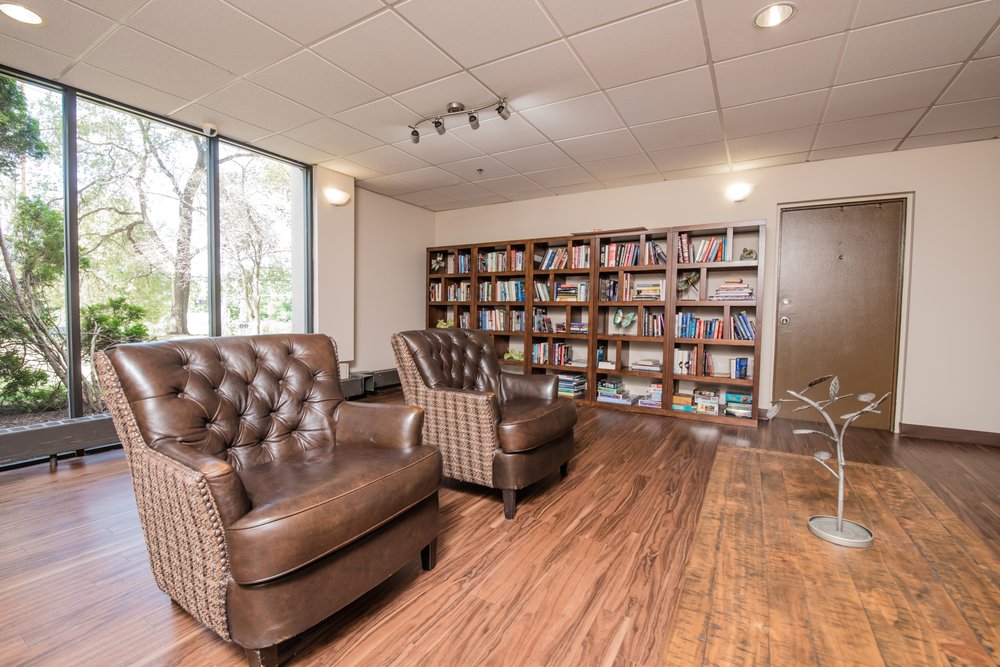 WESTWIND TOWERS BY APARTMENT MANAGEMENT CONSULTANTS Updated August 2024 104 S State St