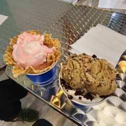 Kimi's Ice Cream - Riverview - Cappuccino and Kahlua, strawberry cheesecake