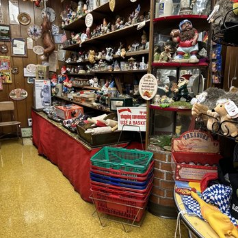 Heidelberg Haus - Gifts and trinkets - Bakeries Near Me - Indianapolis, Indiana Heidelberg Haus - Gifts and trinkets - Bakeries Near Me - Indianapolis, Indiana