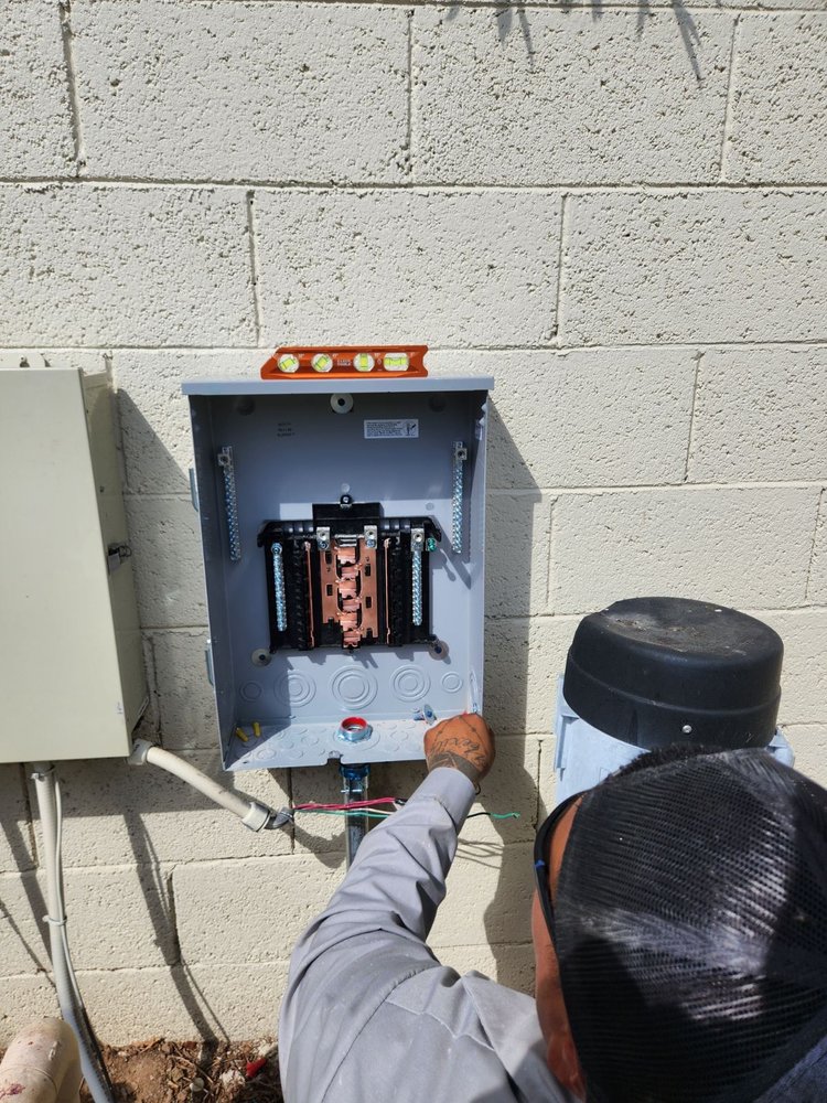 MAX VOLTAGE ELECTRIC 33 Photos Mesa, Arizona Electricians Phone