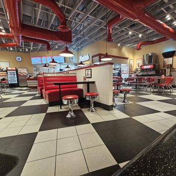 Freddy's Frozen Custard & Steakburgers - Hot Dogs Near Me - Eagle, Idaho