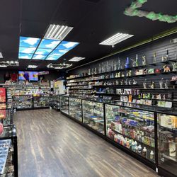 Sam Smoke Shop - Sam smoke shop we have all your stuff you will find the best prices in town.