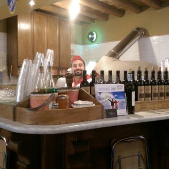 Gusta Pizza - Italian Near Me - Florence, FI