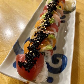 Tadashi - Hawaiian roll - Japanese Near Me - Aiea, Hawaii