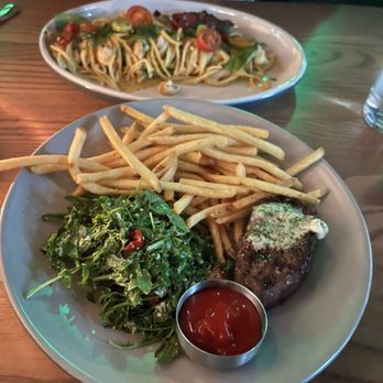 JOEY Valley Fair - Sushi Bars Near Me - Santa Clara, California