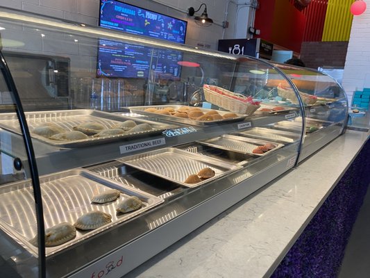 Lunas de Buenos Aires Argentine Street Food by null