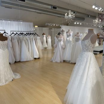 Fantastic Finds - Bridal Near Me - Lansing, Michigan Fantastic Finds - Bridal Near Me - Lansing, Michigan