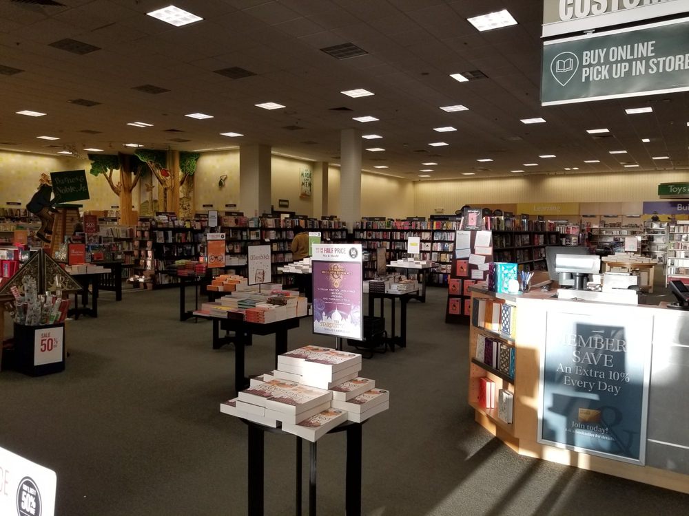 BARNES & NOBLE BOOKSELLERS 35 Photos & 19 Reviews 70 Worcester