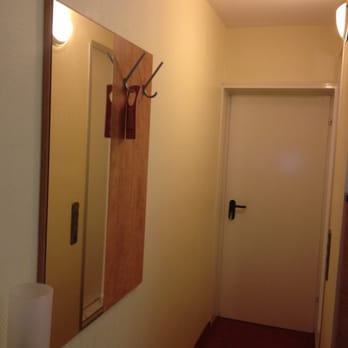 Hotel Ostmeier - Flur des Zimmers - Hotels Near Me - Bochum, NW
