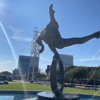 Flair Across America Statue - Public Art Near Me - Atlanta, Georgia Flair Across America Statue - Public Art Near Me - Atlanta, Georgia