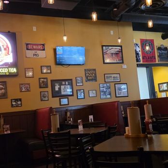 Dreamland BBQ - Dreamland inside - Barbeque Near Me - Duluth, Georgia Dreamland BBQ - Dreamland inside - Barbeque Near Me - Duluth, Georgia