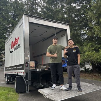 Royalty Moving & Storage - Stan and Beck - Movers Near Me - Seattle, Washington