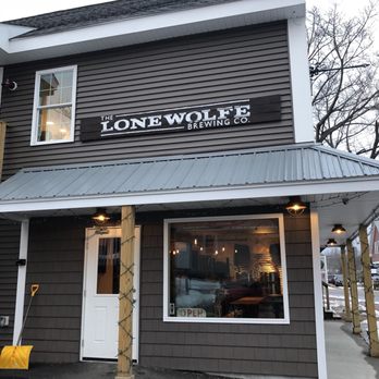 Lone Wolfe Brewing - the front of the building - Breweries Near Me - Wolfeboro, New Hampshire