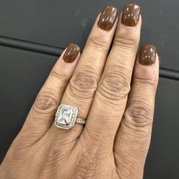 Diamond Nail and Spa - Nail Salons Near Me - Bergenfield, New Jersey