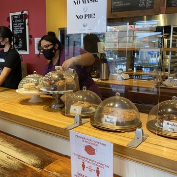 Maui Pie - Bakeries Near Me - Kihei, Hawaii