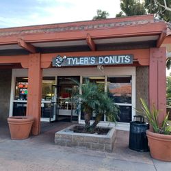 Tyler's Donuts