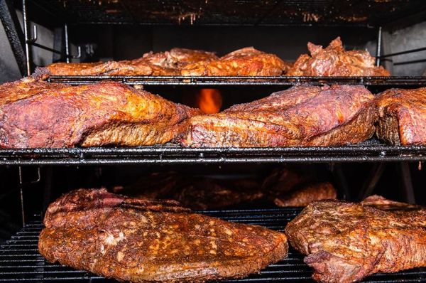 KD's Bar-B-Q by null