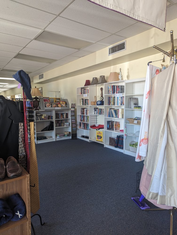 THE SCOT SHOP Updated June 2024 1265 Bayshore Dr, Dunedin, Florida