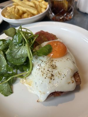 The Hero - Maida Vale by null