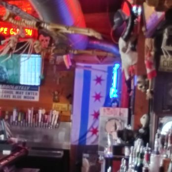Red Door Saloon - Bars Near Me - Nashville, Tennessee