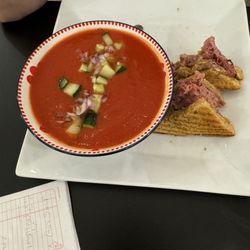 Bonnechere Bakery - Gaspacho soupe with 1/2 à smoke meat sandwich.