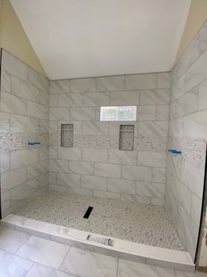 MW Roofing Impact Logo