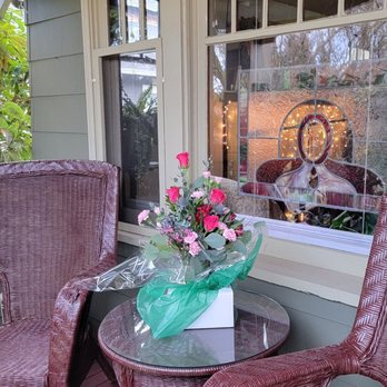 Fifi's flower market - Florists Near Me - Tacoma, Washington