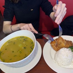 Sopa de Pollo (chicken soup)