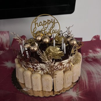 Oasis Cafe - Tiramisu Cheesecake Whole Cake - Bakeries Near Me - New York, New York