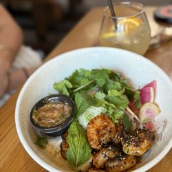 Loro Asian Smokehouse & Bar - Shrimp rice bowl