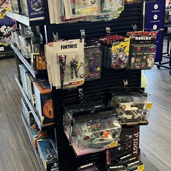 GameStop - Game Stop 1735 W. Craig Rd. #3 9-4-2022 Fortnite - Electronics Near Me - North Las Vegas, Nevada