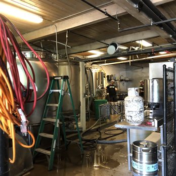 Backside Brewing - Beeeeeeeeer - Breweries Near Me - Roseburg, Oregon Backside Brewing - Beeeeeeeeer - Breweries Near Me - Roseburg, Oregon