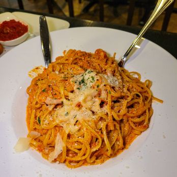 Delia's Pizzeria & Grill - Pasta! Ig @ SpicyAivy - Pizza Near Me - Springfield, Virginia