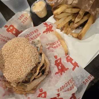 Good Stuff Eatery - American Near Me - Washington, DC, District of Columbia