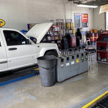 Xpress Lube - Service bays - Oil Change Stations Near Me - Margate, Florida