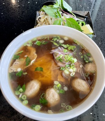 Crazy Pho & Hot Pot by null