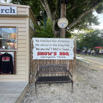 Snow's BBQ - Barbeque Near Me - Lexington, Texas Snow's BBQ - Barbeque Near Me - Lexington, Texas