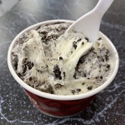 Sweet cream with Oreos (Kids size) Sweet cream with Oreos (Kids size)