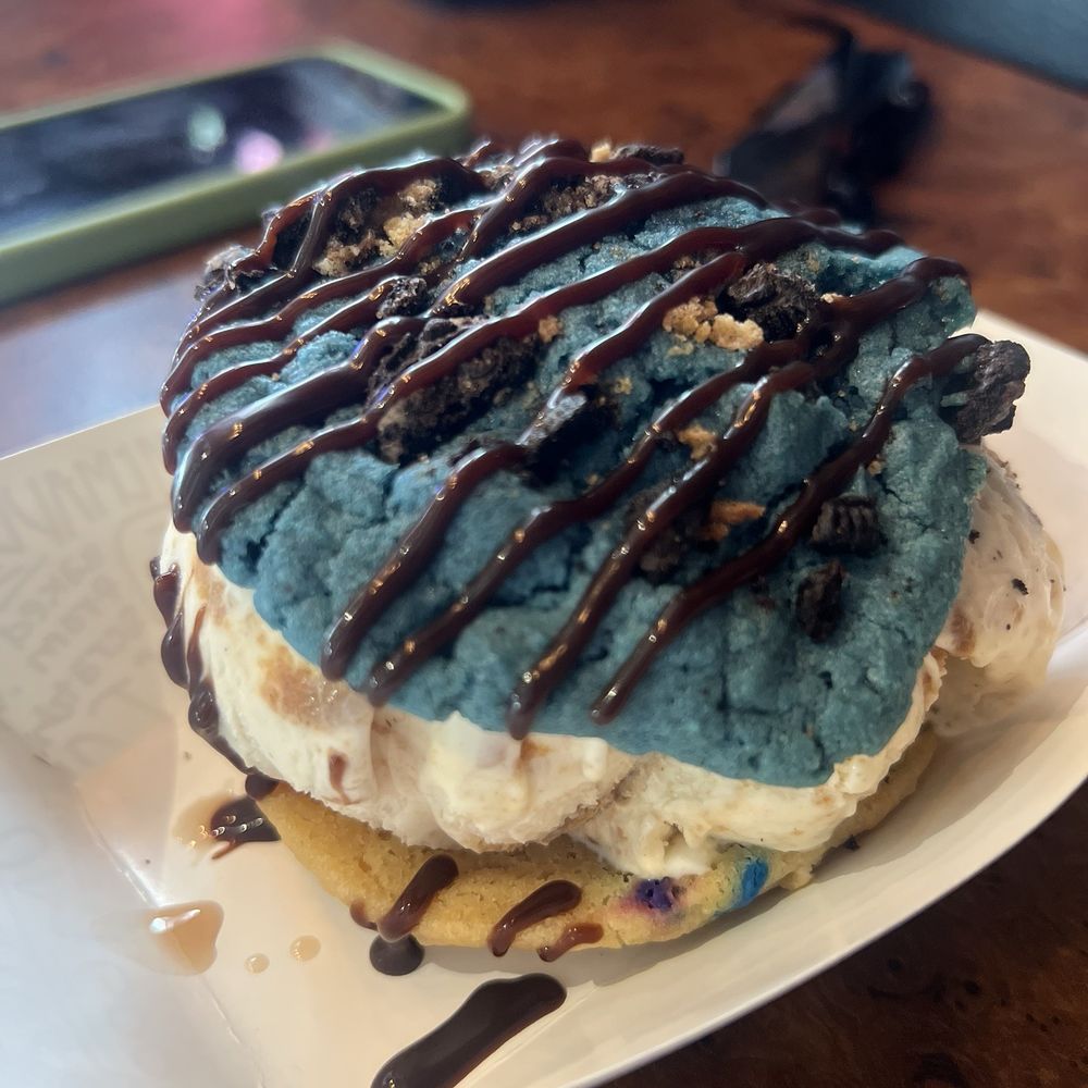 The Baked Bear - Ice Cream & Frozen Yogurt Near Me - Miami Beach, Florida The Baked Bear - Ice Cream & Frozen Yogurt Near Me - Miami Beach, Florida