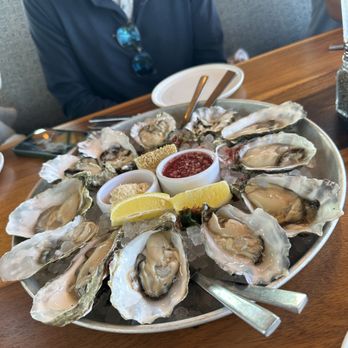 Monarch Ocean Pub - Oysters - Gastropubs Near Me - Del Mar, California Monarch Ocean Pub - Oysters - Gastropubs Near Me - Del Mar, California