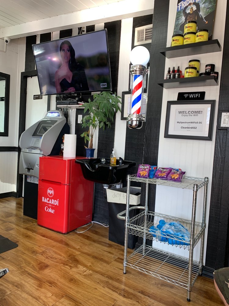 ALANIZ CUTZ 51 Photos & 15 Reviews 2322 W Whittier Blvd, Montebello