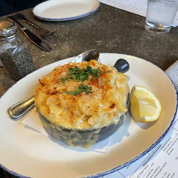 Green Pig Bistro - Mac n cheese - New American Near Me - Arlington, Virginia Green Pig Bistro - Mac n cheese - New American Near Me - Arlington, Virginia