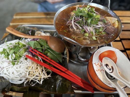 Mr Saigon by null