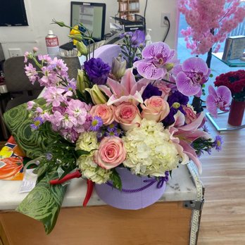 Flower World - Medium Box arrangement how beautiful!!! - Florists Near Me - Northridge, California
