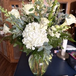 Paris Florist - Flower arrangement