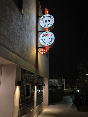 Dew Drop Inn Hotel & Lounge by null